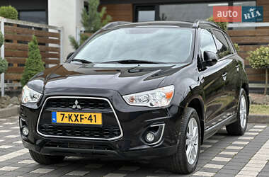Внедорожник / Кроссовер Mitsubishi ASX 2014 в 