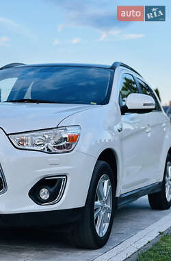 Внедорожник / Кроссовер Mitsubishi ASX 2014 в 