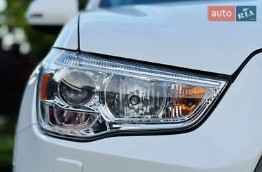 Внедорожник / Кроссовер Mitsubishi ASX 2014 в 