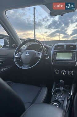 Внедорожник / Кроссовер Mitsubishi ASX 2014 в 