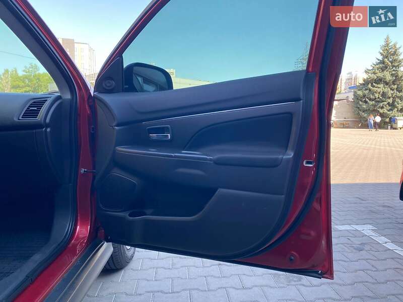 Внедорожник / Кроссовер Mitsubishi ASX 2014 в Одессе