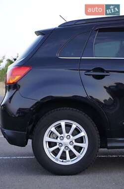 Внедорожник / Кроссовер Mitsubishi ASX 2014 в 