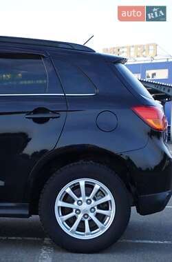 Внедорожник / Кроссовер Mitsubishi ASX 2014 в 