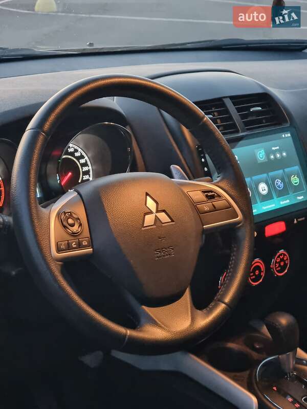 Внедорожник / Кроссовер Mitsubishi ASX 2014 в Киеве