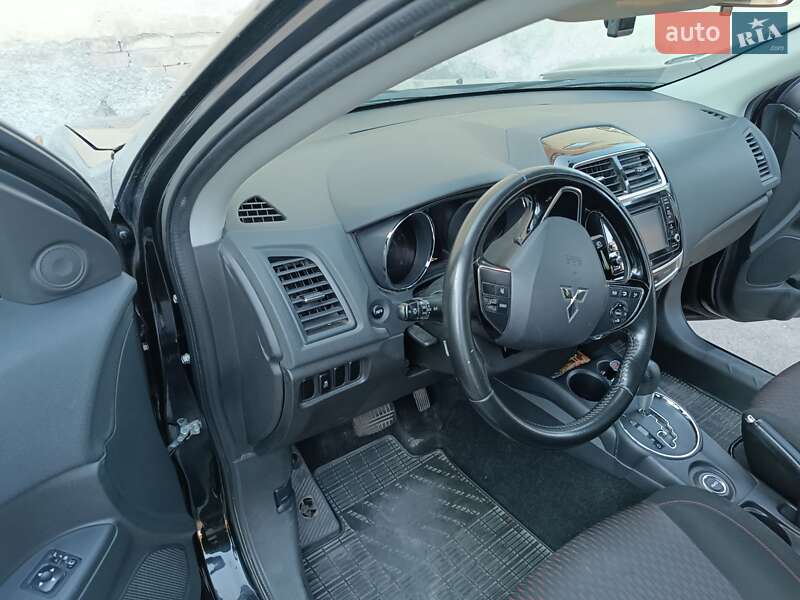 Внедорожник / Кроссовер Mitsubishi ASX 2017 в Кропивницком