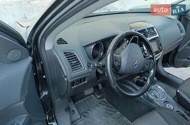 Внедорожник / Кроссовер Mitsubishi ASX 2017 в 