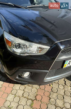 Внедорожник / Кроссовер Mitsubishi ASX 2010 в 