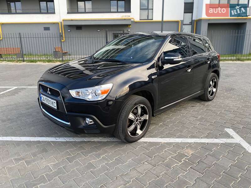 Позашляховик / Кросовер Mitsubishi ASX 2010 в Черкасах