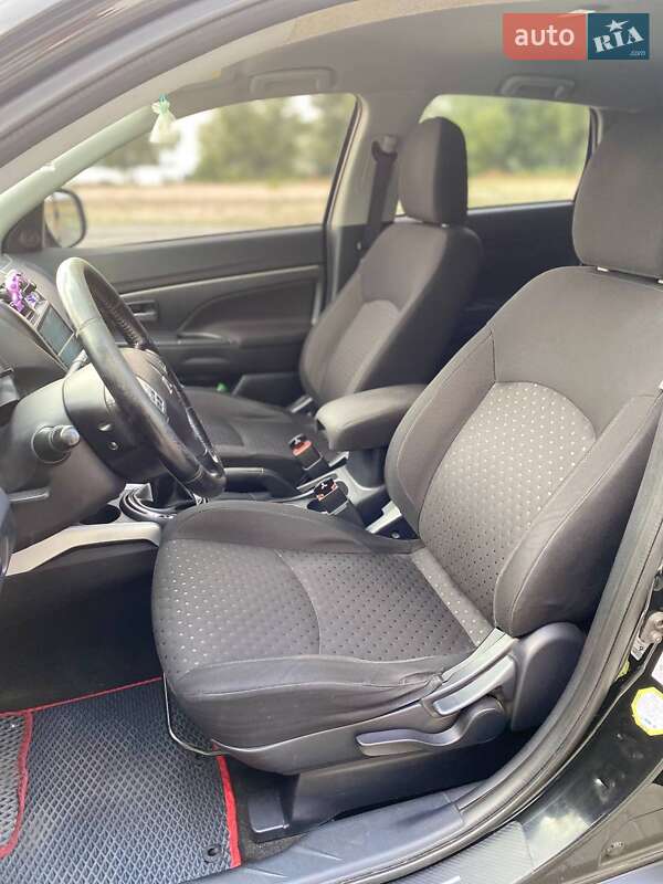 Позашляховик / Кросовер Mitsubishi ASX 2010 в Черкасах