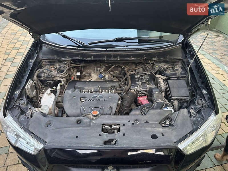 Внедорожник / Кроссовер Mitsubishi ASX 2011 в Новояворовске