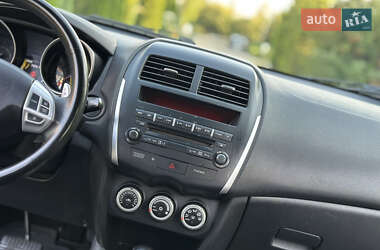 Внедорожник / Кроссовер Mitsubishi ASX 2010 в 