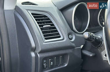 Внедорожник / Кроссовер Mitsubishi ASX 2010 в 
