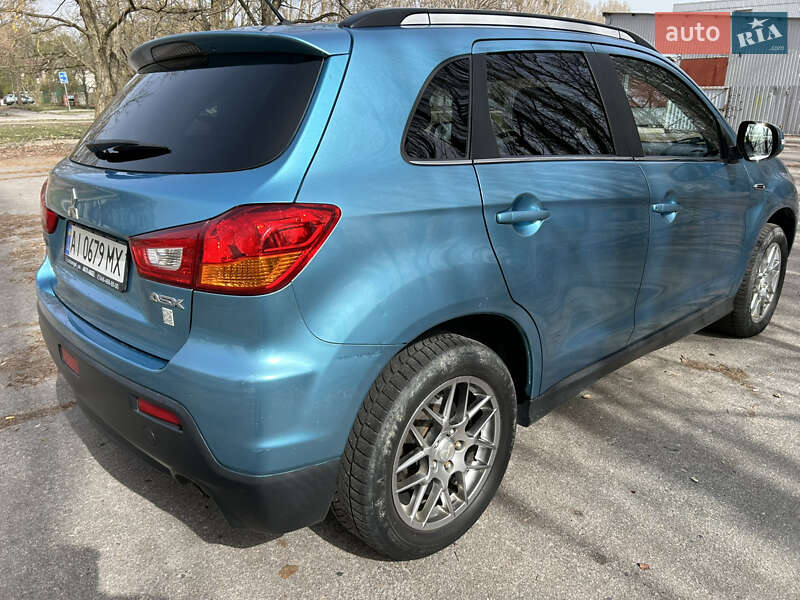 Внедорожник / Кроссовер Mitsubishi ASX 2010 в Славутиче