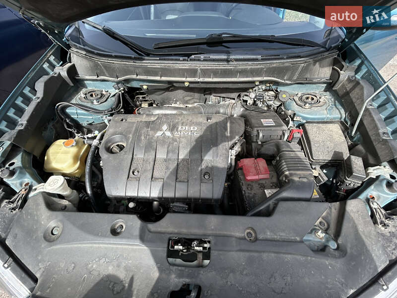 Внедорожник / Кроссовер Mitsubishi ASX 2010 в Славутиче