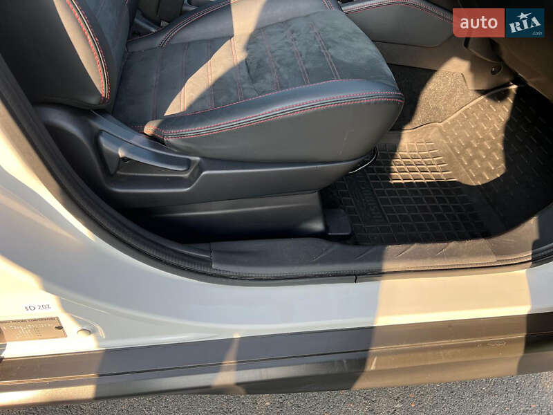 Позашляховик / Кросовер Mitsubishi ASX 2017 в Києві фото 12 Позашляховик / Кросовер Mitsubishi ASX 2017 в Києві