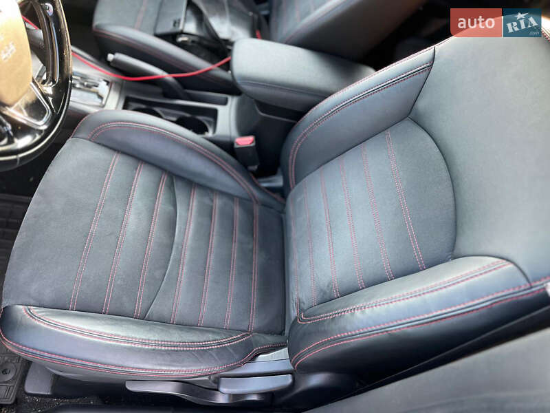 Позашляховик / Кросовер Mitsubishi ASX 2017 в Києві фото 17 Позашляховик / Кросовер Mitsubishi ASX 2017 в Києві