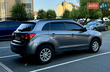 Внедорожник / Кроссовер Mitsubishi ASX 2013 в 