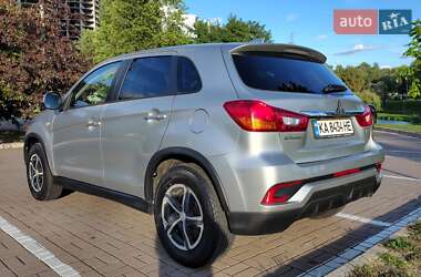 Внедорожник / Кроссовер Mitsubishi ASX 2019 в 