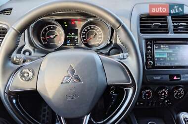 Внедорожник / Кроссовер Mitsubishi ASX 2019 в 
