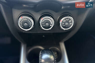 Внедорожник / Кроссовер Mitsubishi ASX 2012 в 
