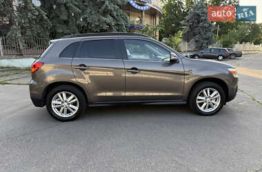 Внедорожник / Кроссовер Mitsubishi ASX 2011 в 