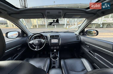 Внедорожник / Кроссовер Mitsubishi ASX 2011 в 
