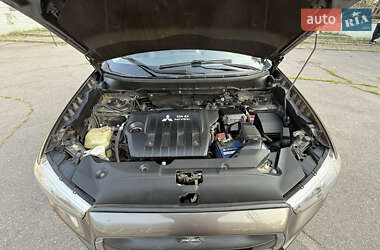 Внедорожник / Кроссовер Mitsubishi ASX 2011 в 