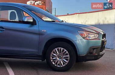 Внедорожник / Кроссовер Mitsubishi ASX 2010 в 