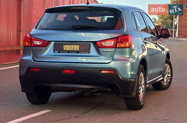 Внедорожник / Кроссовер Mitsubishi ASX 2010 в 