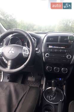 Внедорожник / Кроссовер Mitsubishi ASX 2011 в 