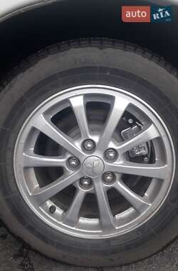 Внедорожник / Кроссовер Mitsubishi ASX 2011 в 