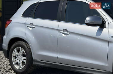 Внедорожник / Кроссовер Mitsubishi ASX 2010 в 