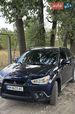 Внедорожник / Кроссовер Mitsubishi ASX 2010 в 