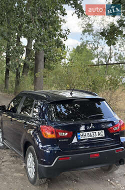 Внедорожник / Кроссовер Mitsubishi ASX 2010 в 
