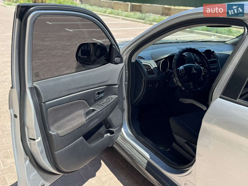 Позашляховик / Кросовер Mitsubishi ASX 2010 в Святопетрівське фото 11 Позашляховик / Кросовер Mitsubishi ASX 2010 в Святопетрівське