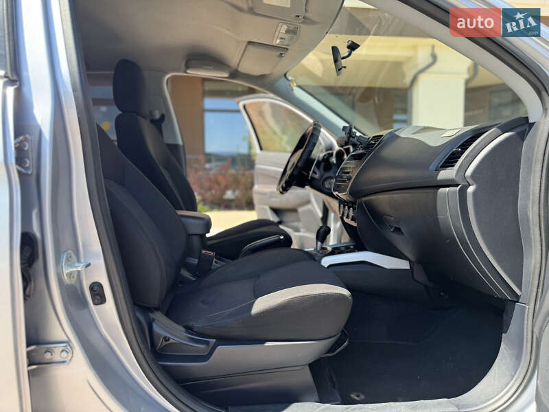 Позашляховик / Кросовер Mitsubishi ASX 2010 в Святопетрівське фото 17 Позашляховик / Кросовер Mitsubishi ASX 2010 в Святопетрівське