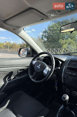 Внедорожник / Кроссовер Mitsubishi ASX 2012 в 
