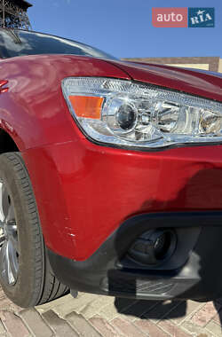 Внедорожник / Кроссовер Mitsubishi ASX 2012 в 