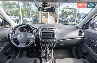 Внедорожник / Кроссовер Mitsubishi ASX 2014 в 