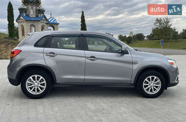 Внедорожник / Кроссовер Mitsubishi ASX 2017 в 