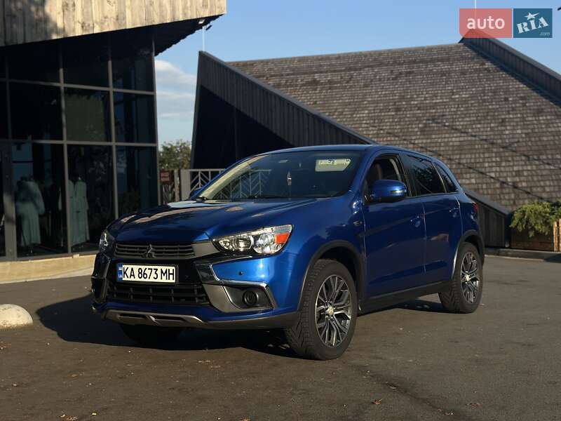 Внедорожник / Кроссовер Mitsubishi ASX 2016 в Киеве