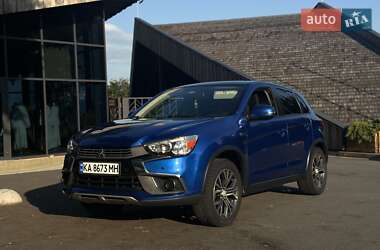 Внедорожник / Кроссовер Mitsubishi ASX 2016 в 