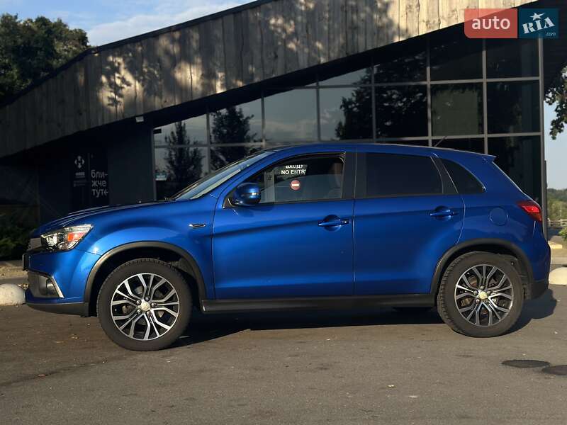Внедорожник / Кроссовер Mitsubishi ASX 2016 в Киеве