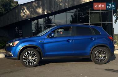 Внедорожник / Кроссовер Mitsubishi ASX 2016 в 
