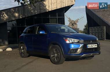 Внедорожник / Кроссовер Mitsubishi ASX 2016 в 