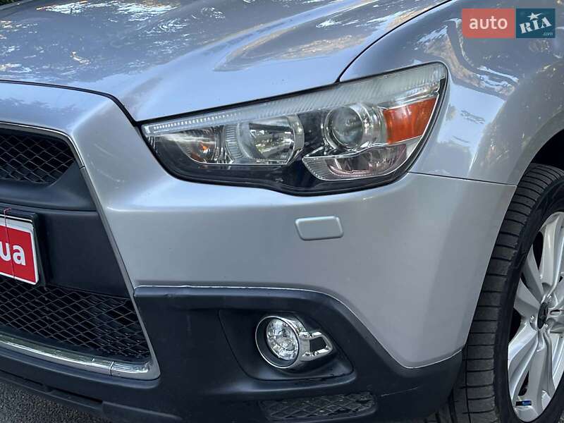 Позашляховик / Кросовер Mitsubishi ASX 2010 в Києві