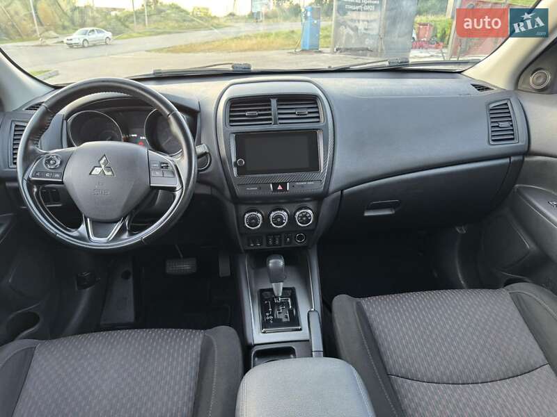 Внедорожник / Кроссовер Mitsubishi ASX 2018 в Львове