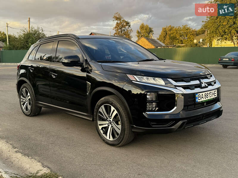 Внедорожник / Кроссовер Mitsubishi ASX 2023 в 