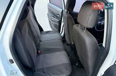 Внедорожник / Кроссовер Mitsubishi ASX 2011 в 