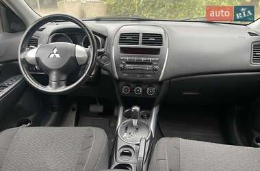 Внедорожник / Кроссовер Mitsubishi ASX 2012 в 